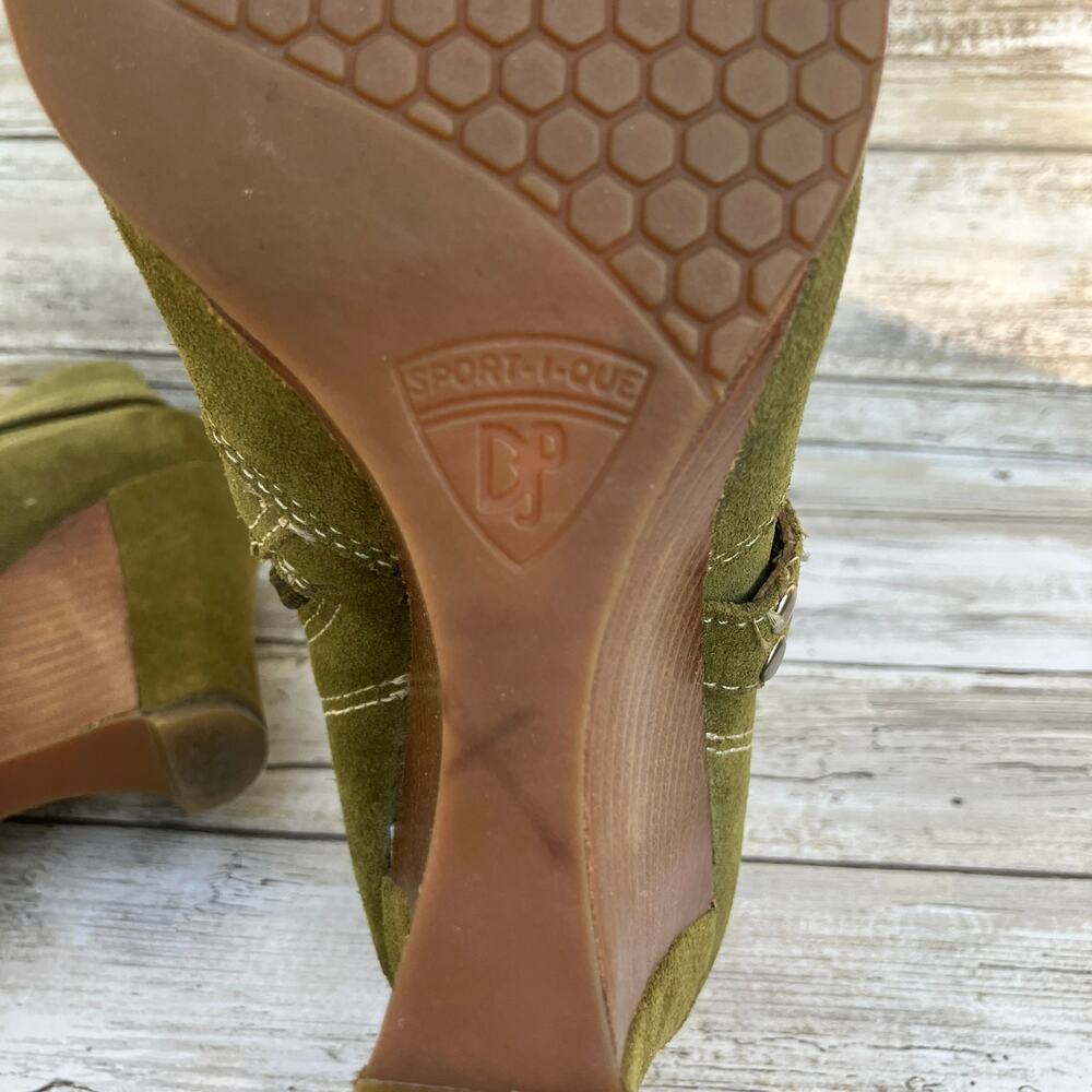 Olive Green Heeled Boots - Picture 7 of 13